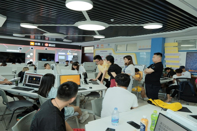 信息工程技術學院校企聯合開展專業實訓，推動教育科技技術開發